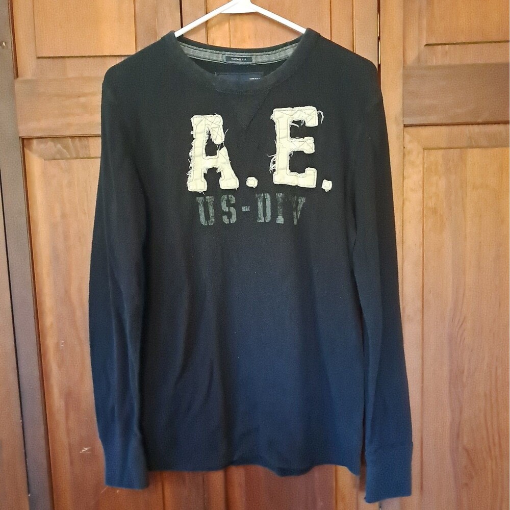American Eagle Men's M Navy Black Graphic Patch Thermal Shirt Y2K Mallcore